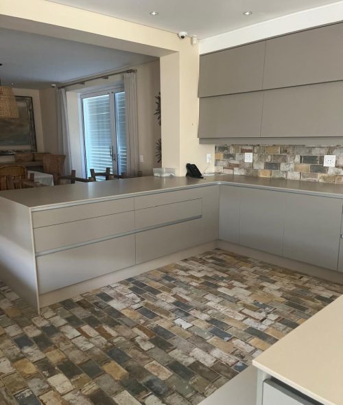 home-aboutus-01